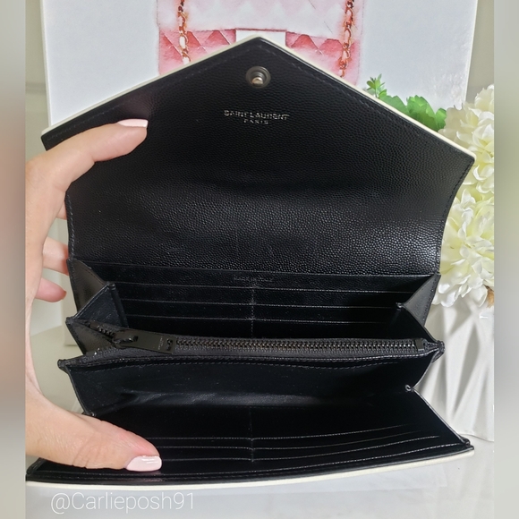 *SOLD* Authentic Pre-owned Yves Saint Laurent Grain De Poudre Envelope Wallet - Picture 7 of 15